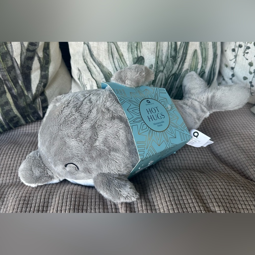 Aroma Home Hot Hugs Dolphin Plush with Removable Microwaveable Pouch 16”